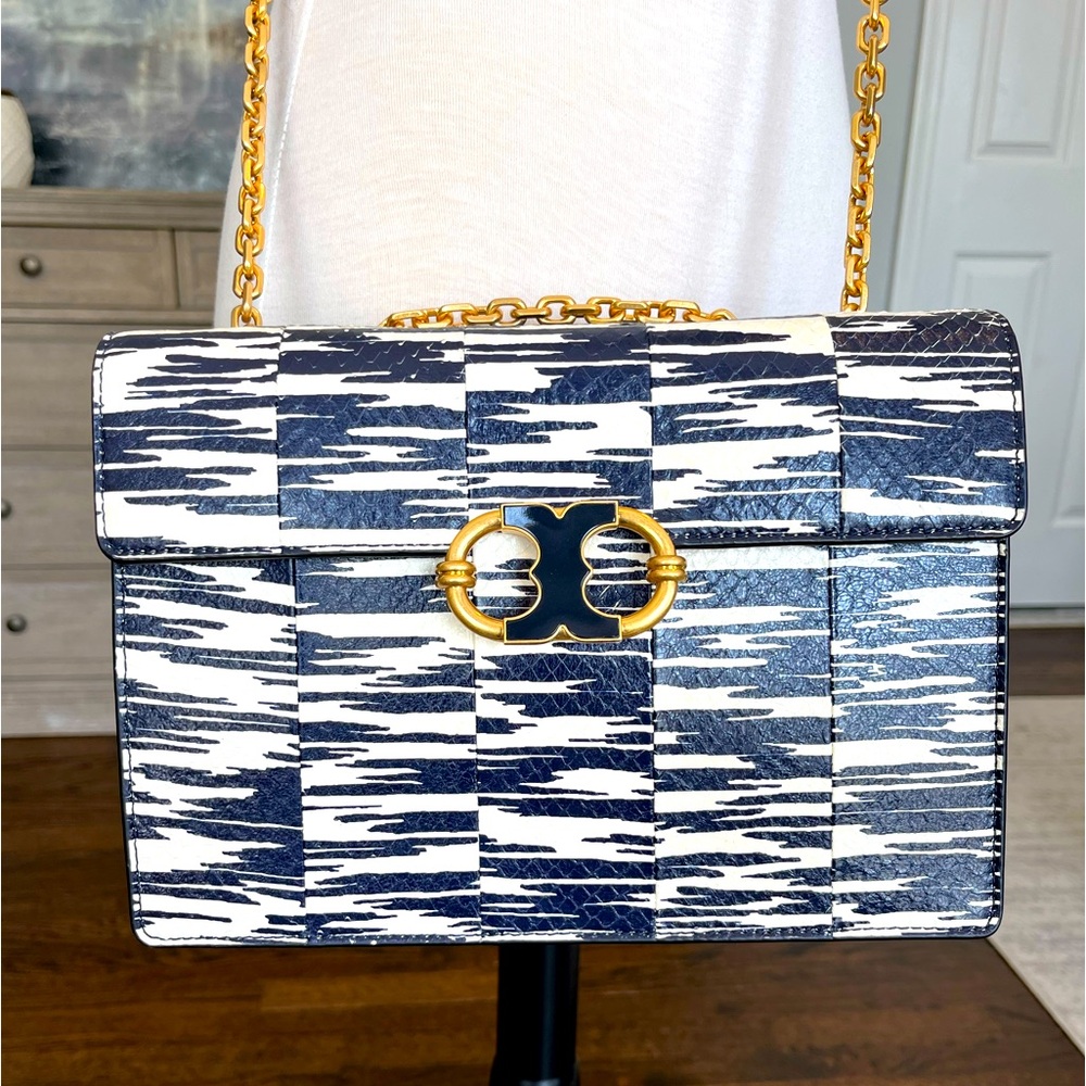 EUC Tory Burch Gemini Link Navy Snakeskin Bag